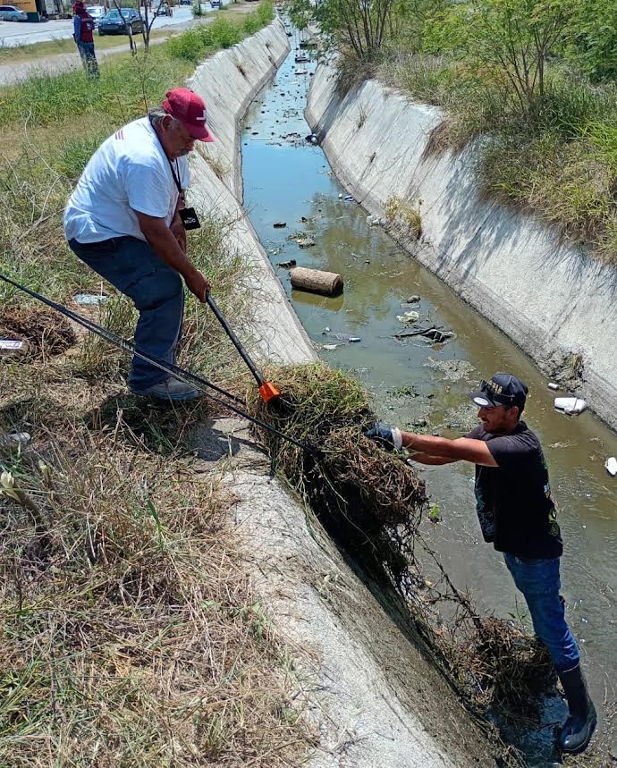 Refuerza Gobierno Municipal y COMAPA trabajos de limpieza en calicheras de la ciudad