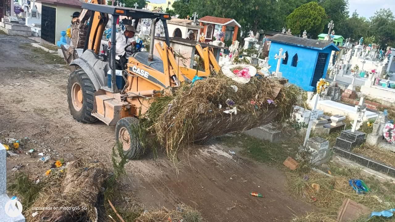 Gobierno de Matamoros refuerza limpieza y fumigación en panteones municipales